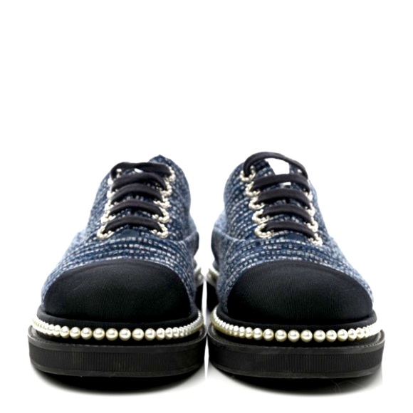CHANEL Denim Tweed Grosgrain Camellia Pearl Lace Up Sneakers Size 40 - Picture 5 of 12